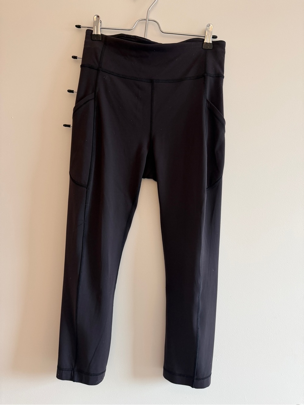 lululemon athletica Black High-Rise Capri Leggings with Side Pockets (Cropped)